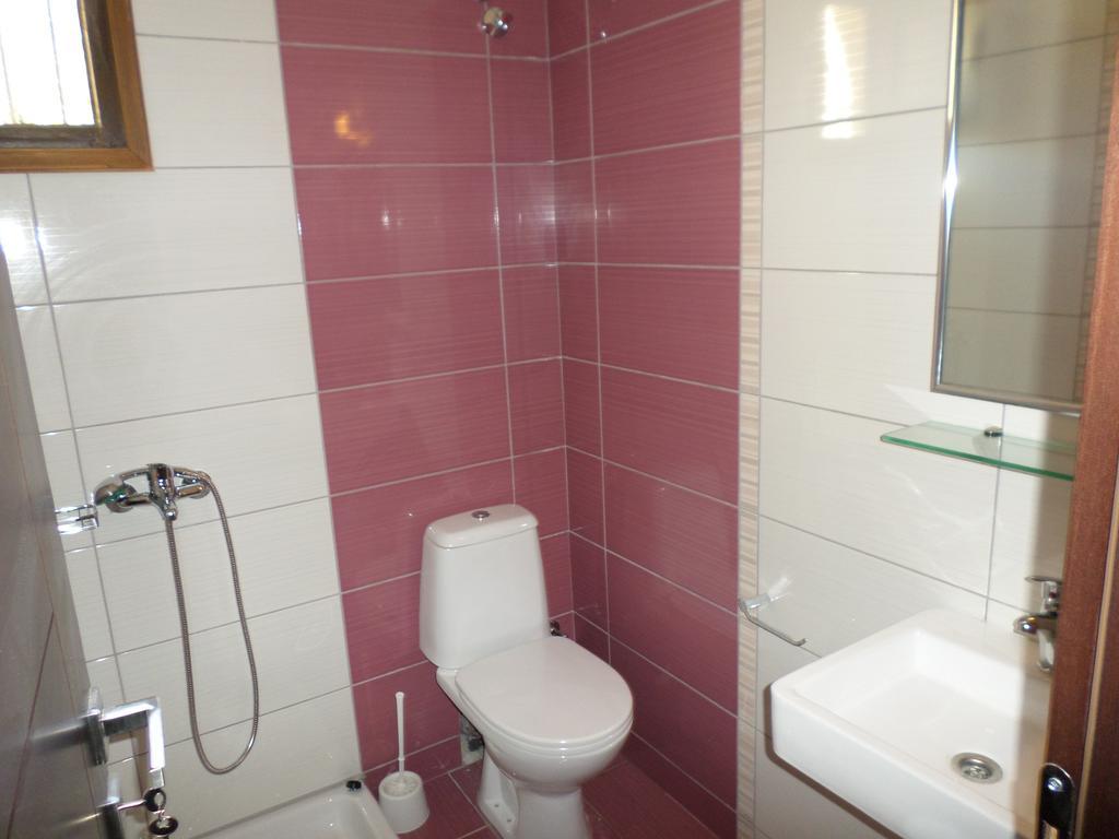 Krystallia Apartments ダシア エクステリア 写真