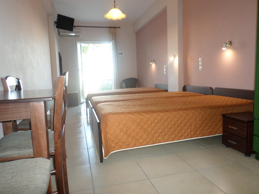 Krystallia Apartments ダシア エクステリア 写真